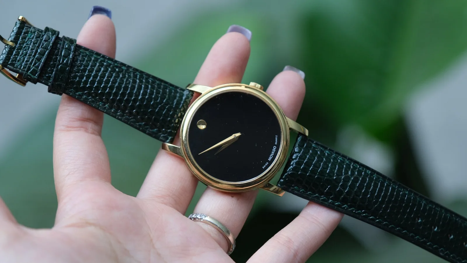 Ảnh Lifestyle Dây đồng hồ da kỳ đà xanh lá cho Movado - Koi Leather