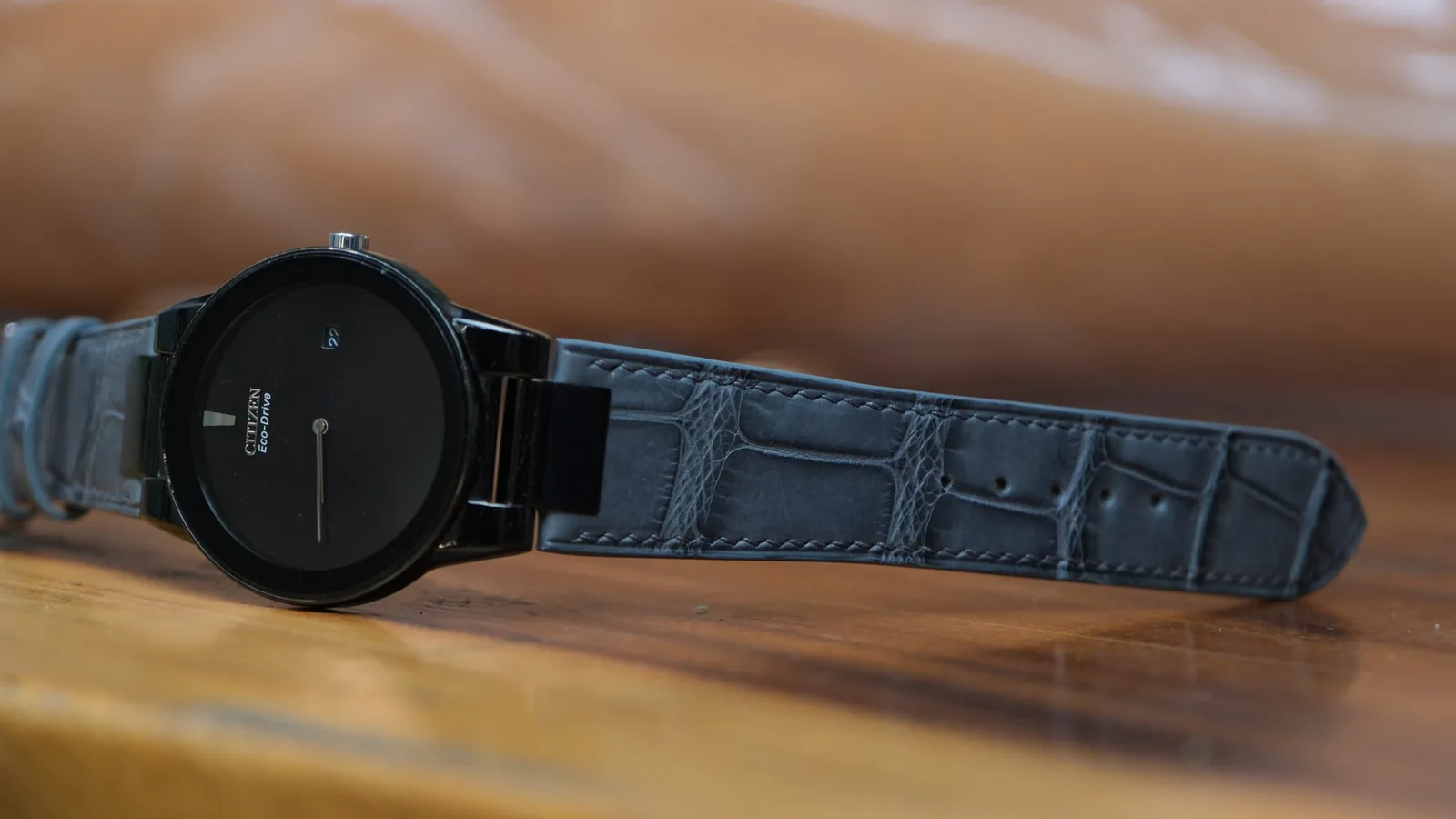 Ảnh Studio Dây đồng hồ da cá sấu màu xám cho Citizen - Koi Leather