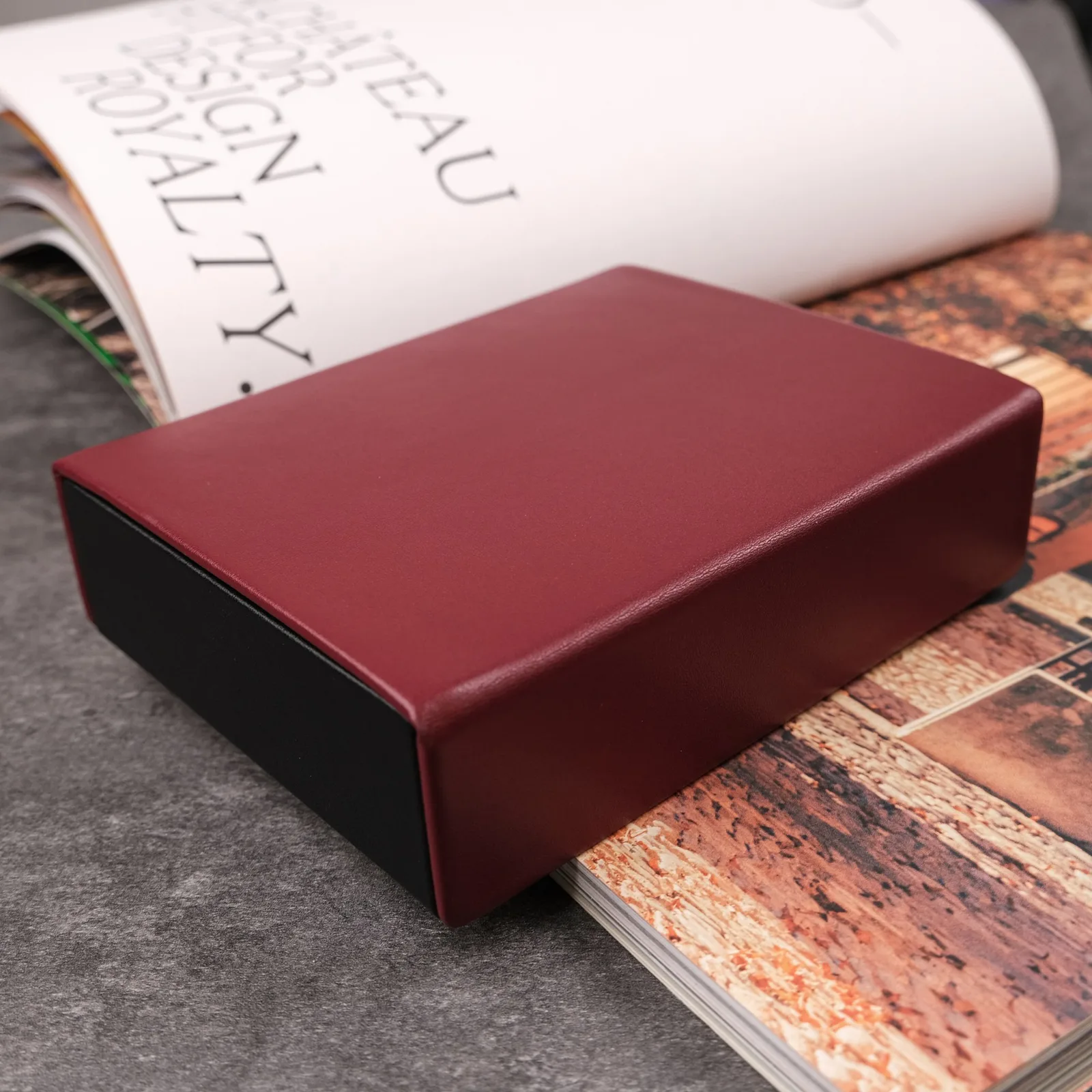 Ảnh Studio Hộp da đựng chìa khóa ô tô 2 ngăn đỏ rượu phối đen - Koi Leather
