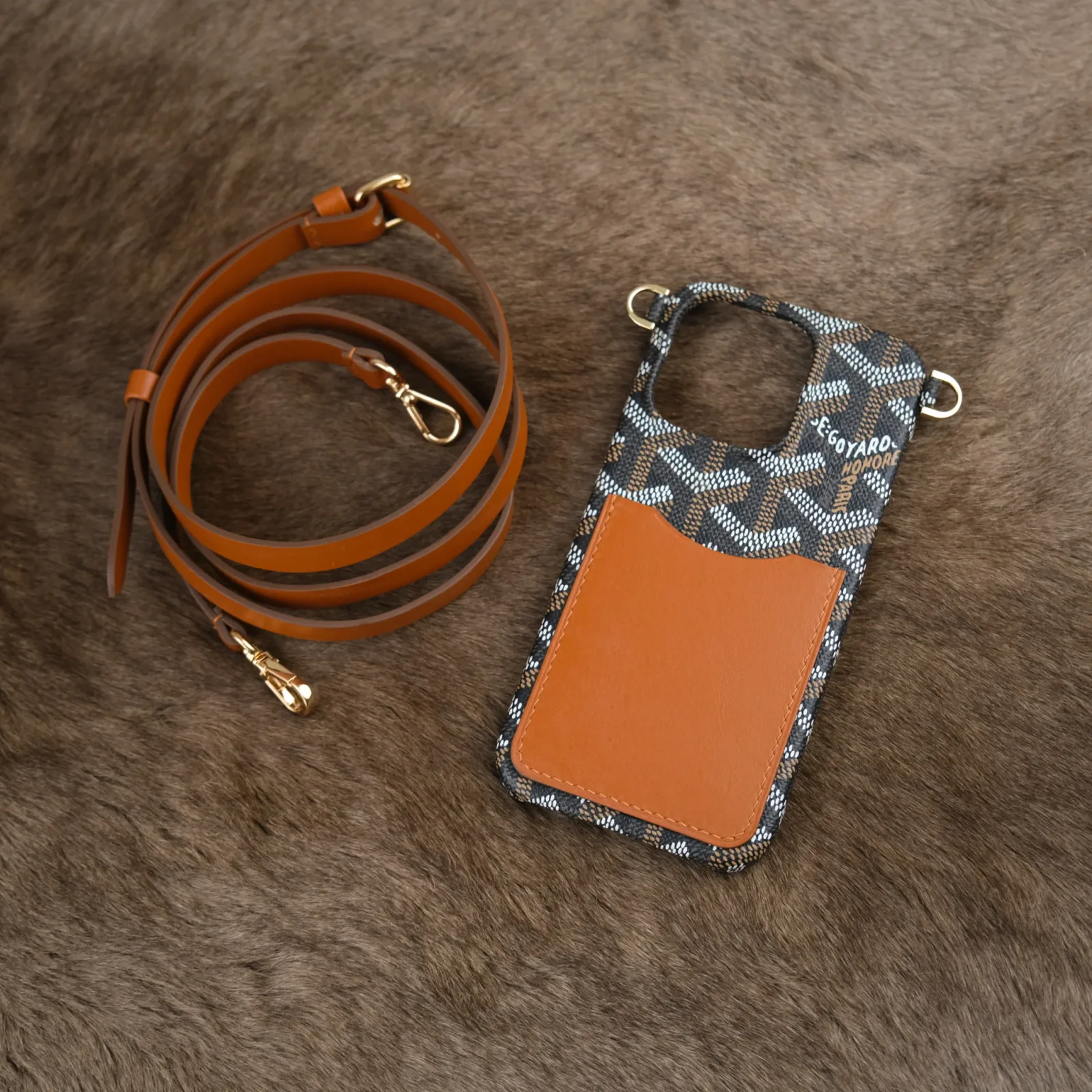 Ảnh Studio Ốp đt 15pro - KOI Leather