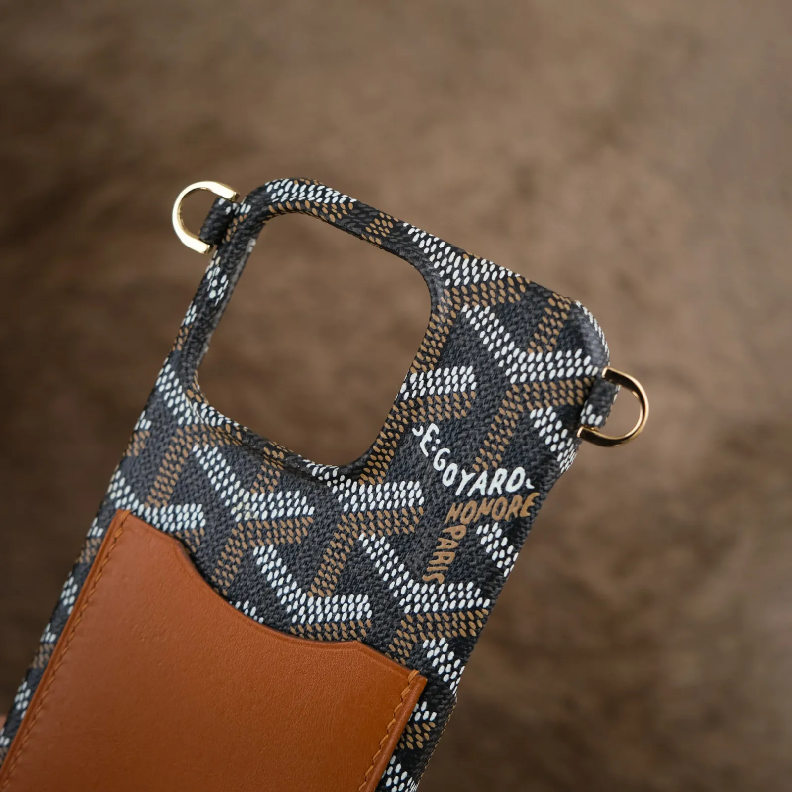 Ảnh Studio Ốp đt 15pro - KOI Leather