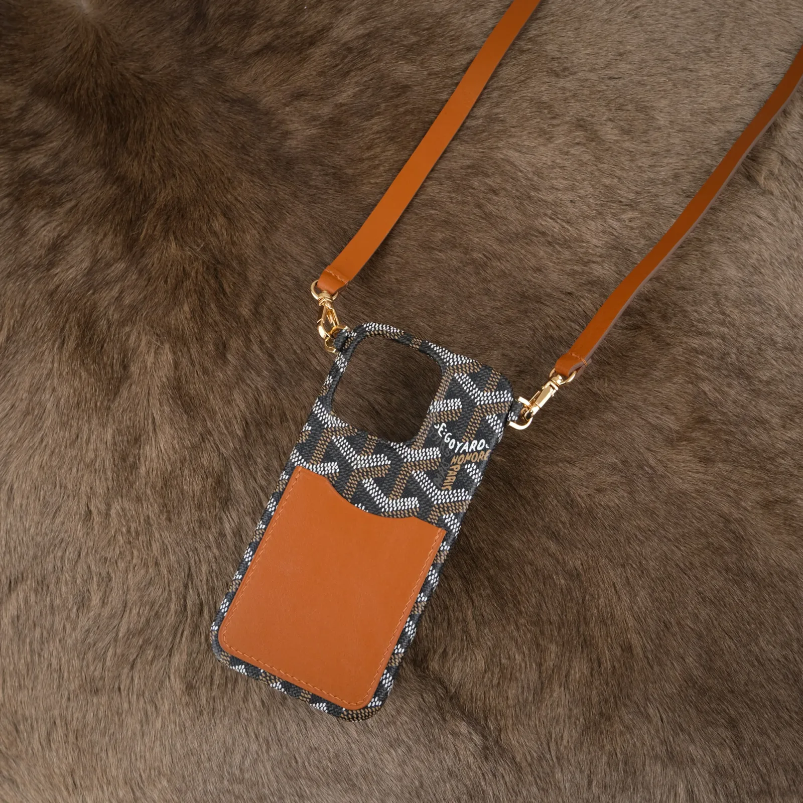 Ảnh Studio Ốp đt 15pro - KOI Leather