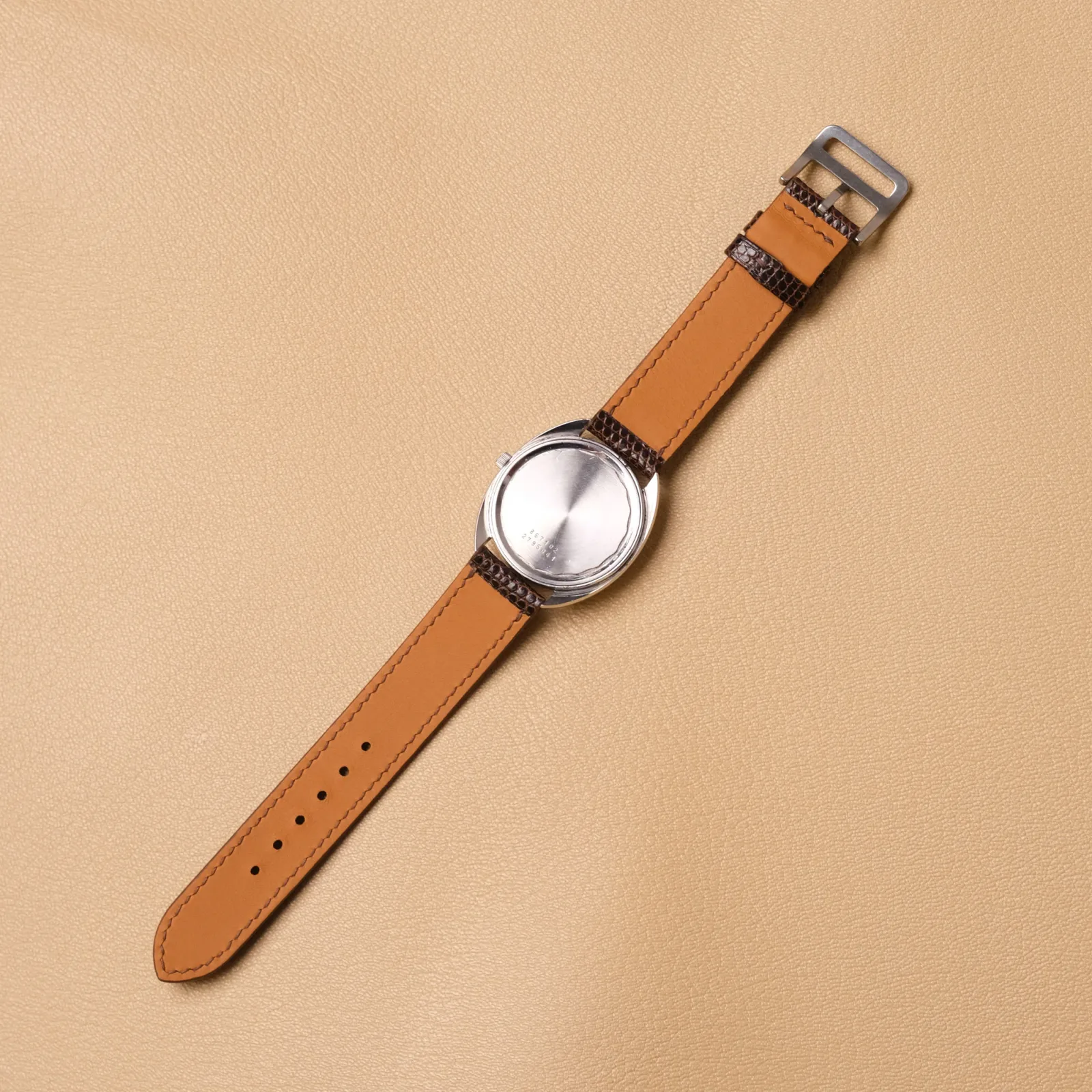 Ảnh Studio Dây đồng hồ - KOI Leather