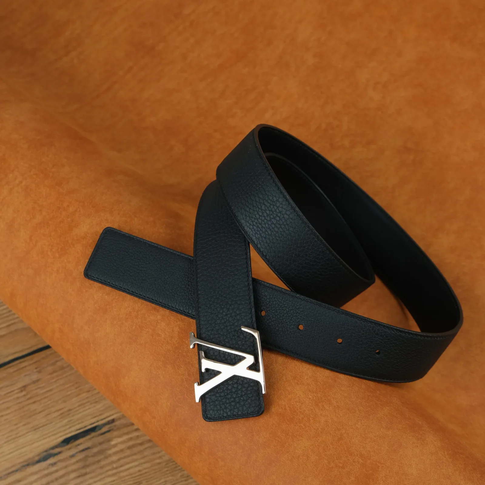 Ảnh Studio Thắt Lưng Nam – Da Epsom – Đen, Khoá Chốt - Koi Leather