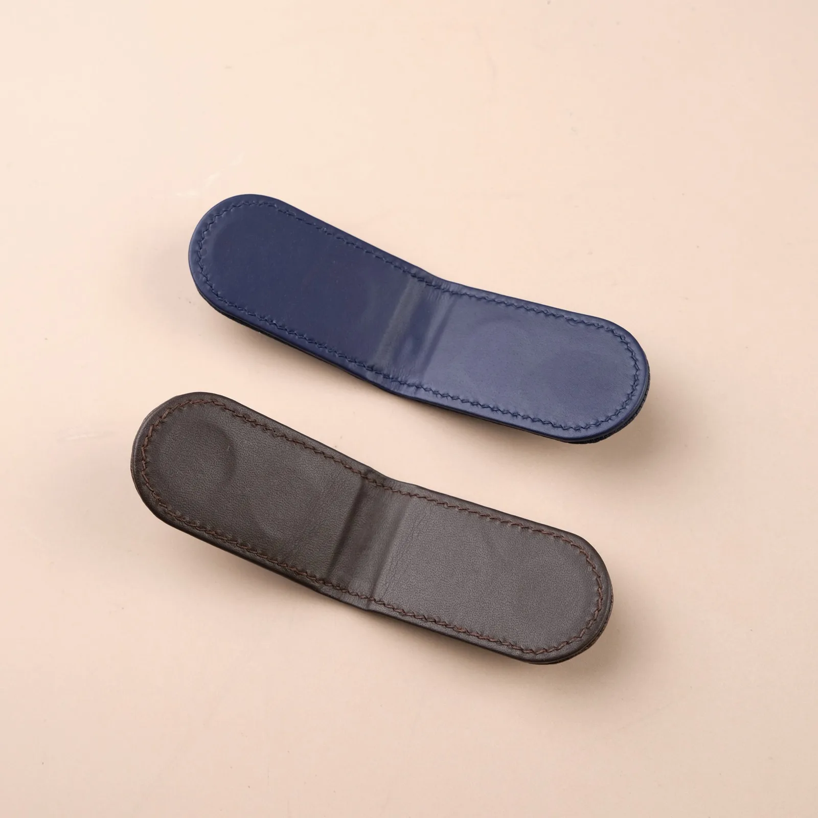 Ảnh Studio Kẹp tiền da nam châm may chần trám - Koi Leather