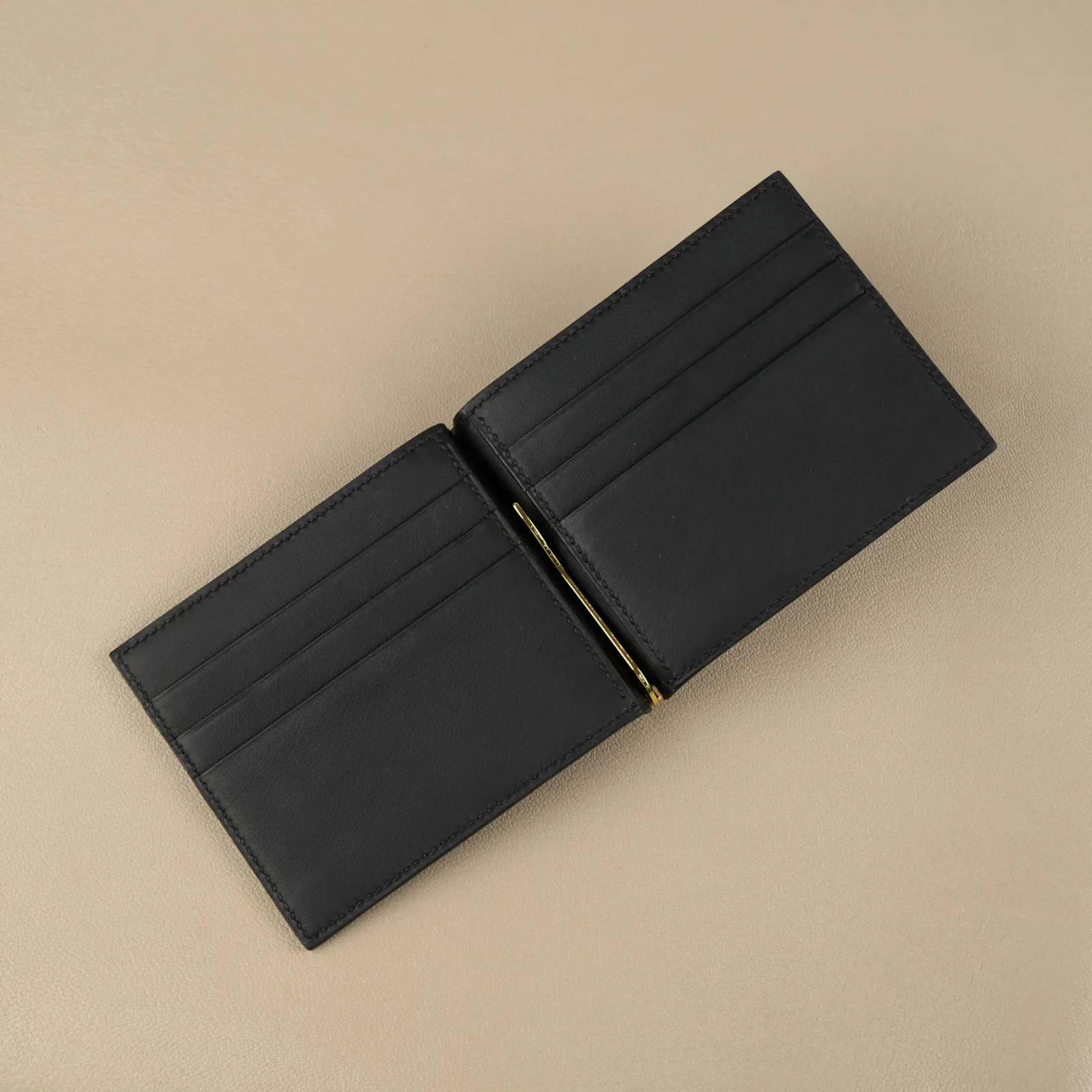 Ảnh Studio Ví kẹp tiền - KOI Leather