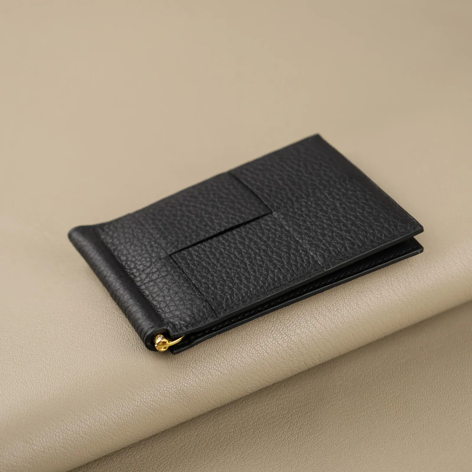 Ảnh Studio Ví kẹp tiền - KOI Leather
