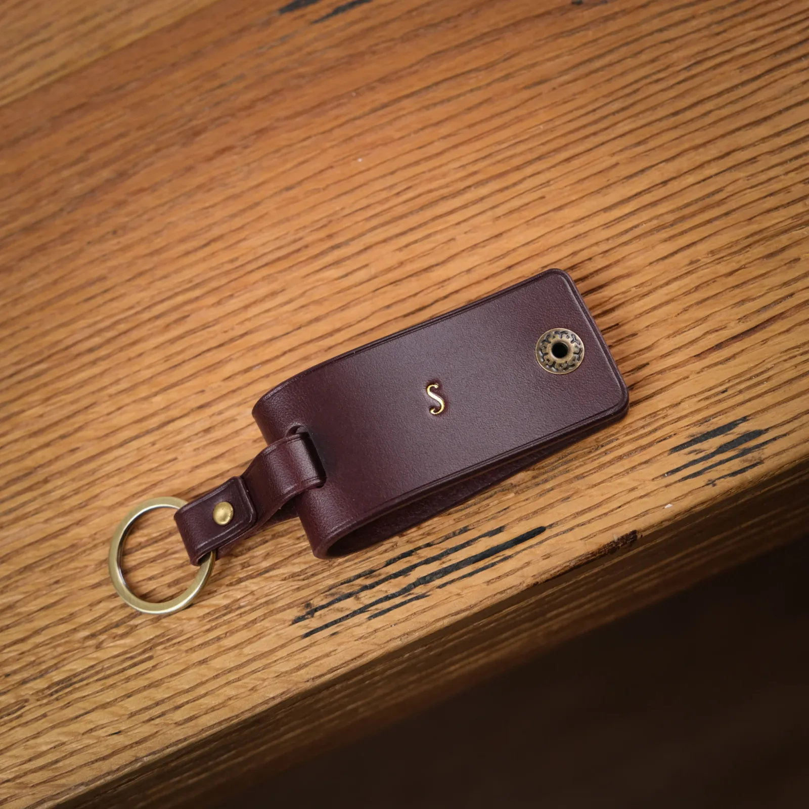 Ảnh Studio keychain - KOI Leather