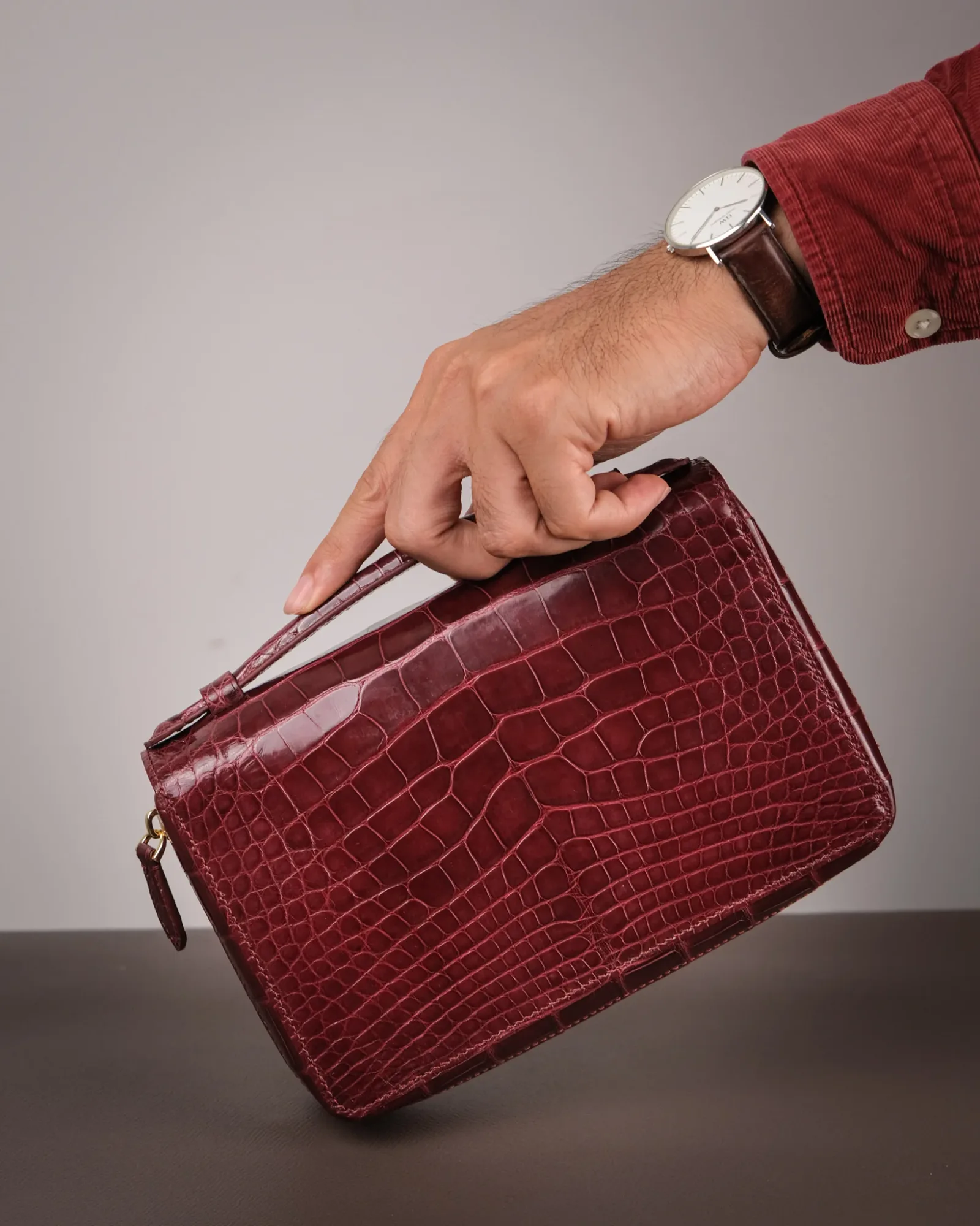 Ảnh Studio Clutch - Koi Leather