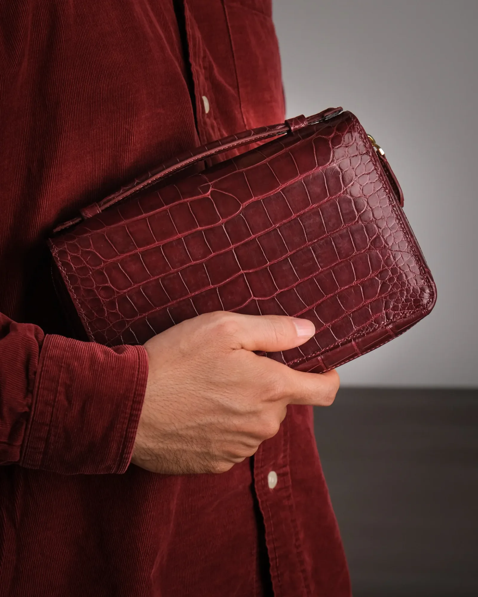 Ảnh Studio Clutch - Koi Leather