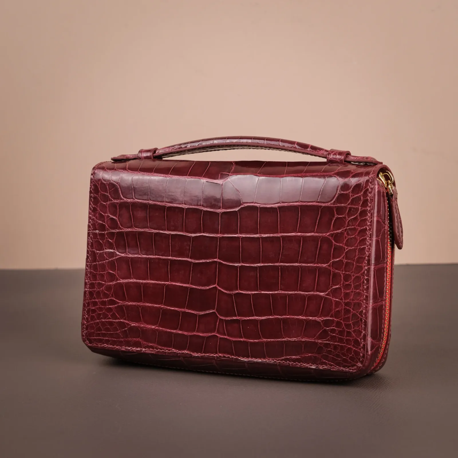 Ảnh Studio Clutch - Koi Leather