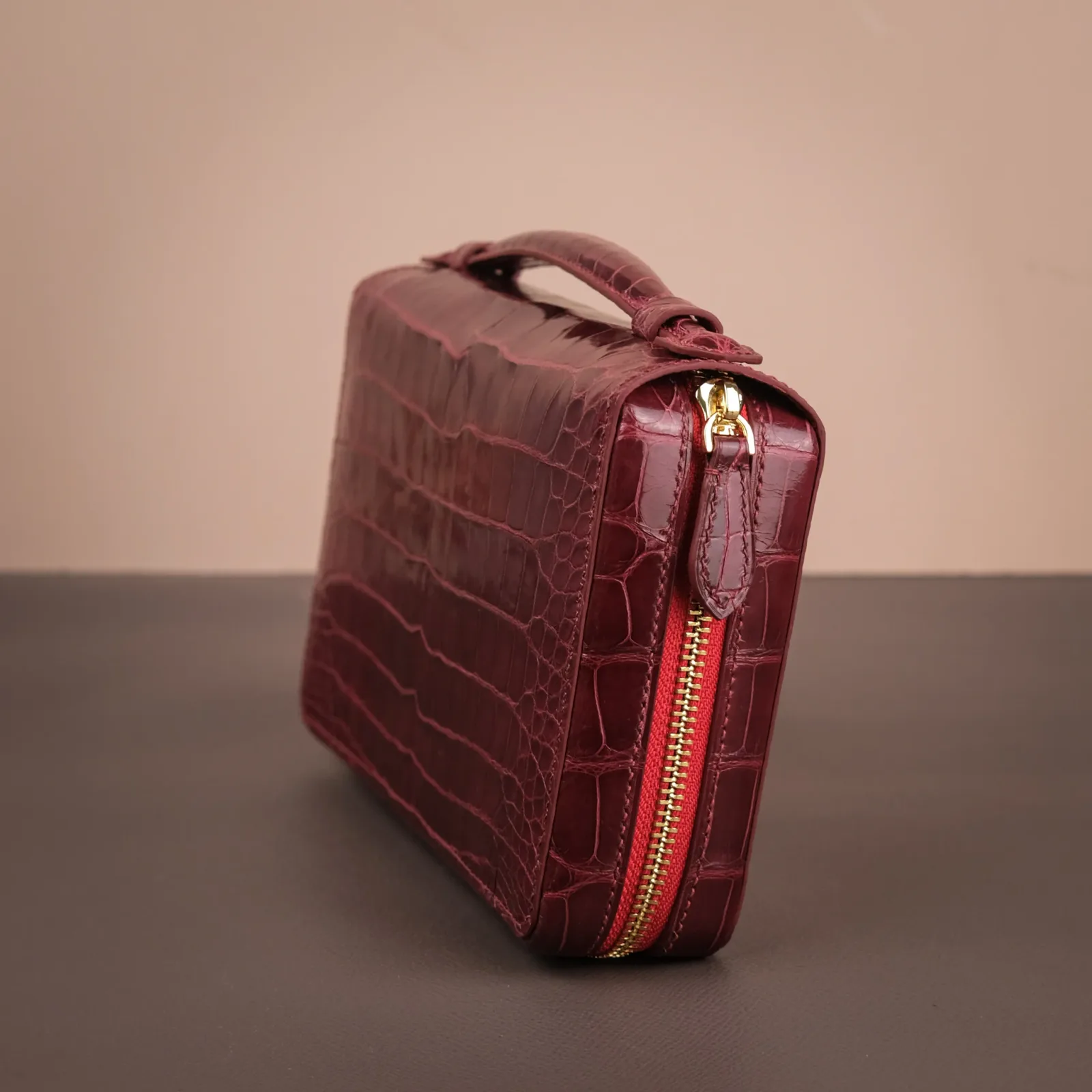 Ảnh Studio Clutch - Koi Leather