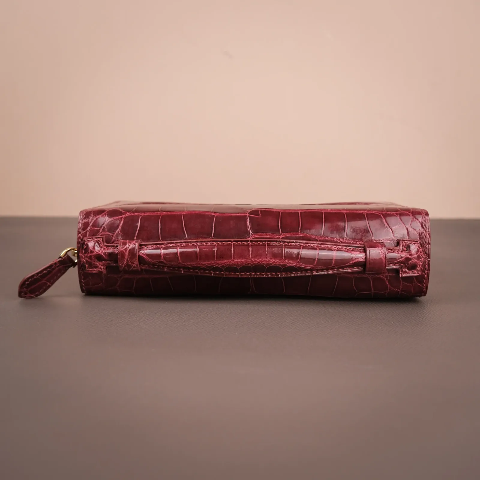 Ảnh Studio Clutch - Koi Leather