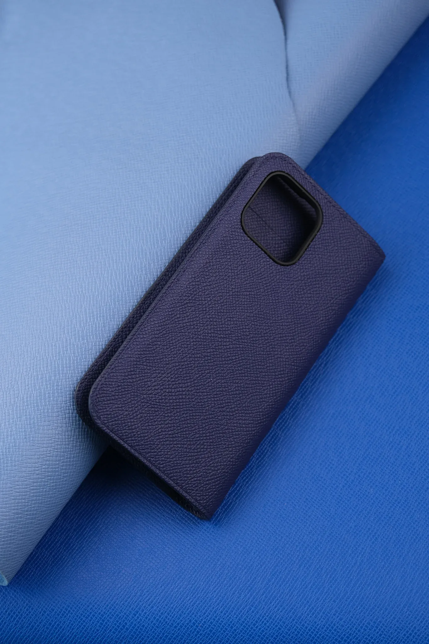 Ảnh Studio Ốp IP 15PRM - KOI Leather