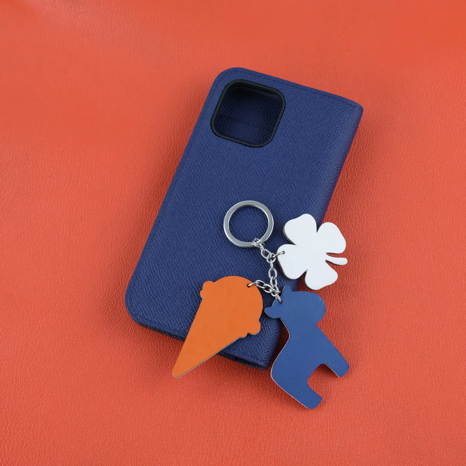 Ảnh Studio Ốp IP 15PRM - KOI Leather