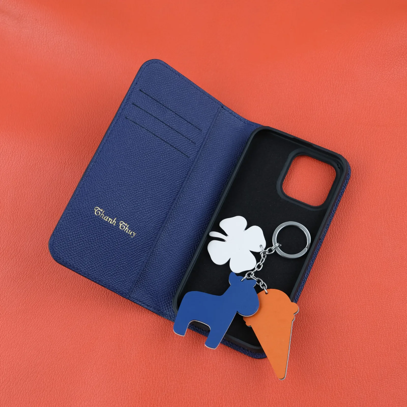 Ảnh Studio Ốp IP 15PRM - KOI Leather