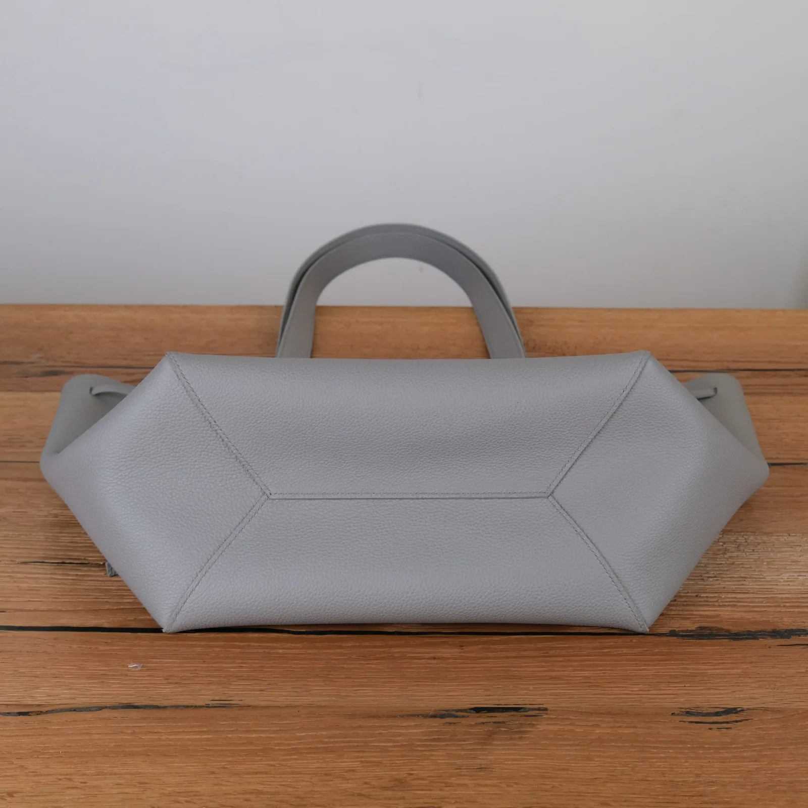 Ảnh Studio Túi tote da Togo màu xám phối dây thắt quai đeo vai - Koi Leather