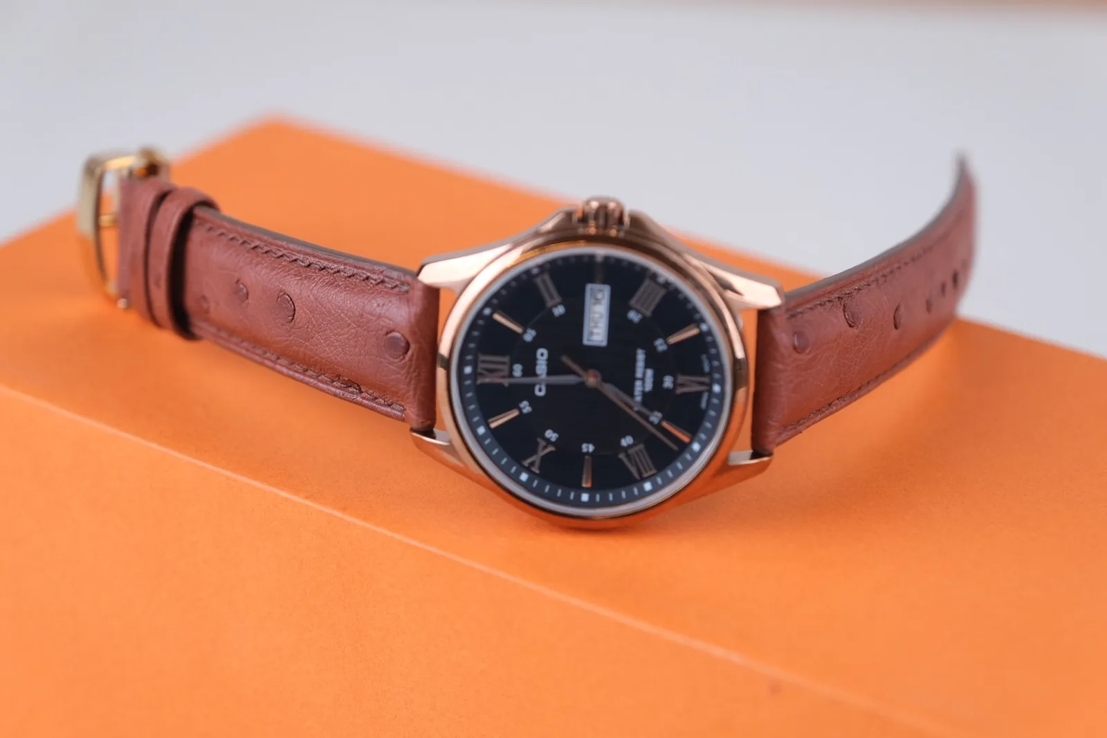 Ảnh Studio Dây đồng hồ da đà điểu màu nâu cho Casio - Koi Leather
