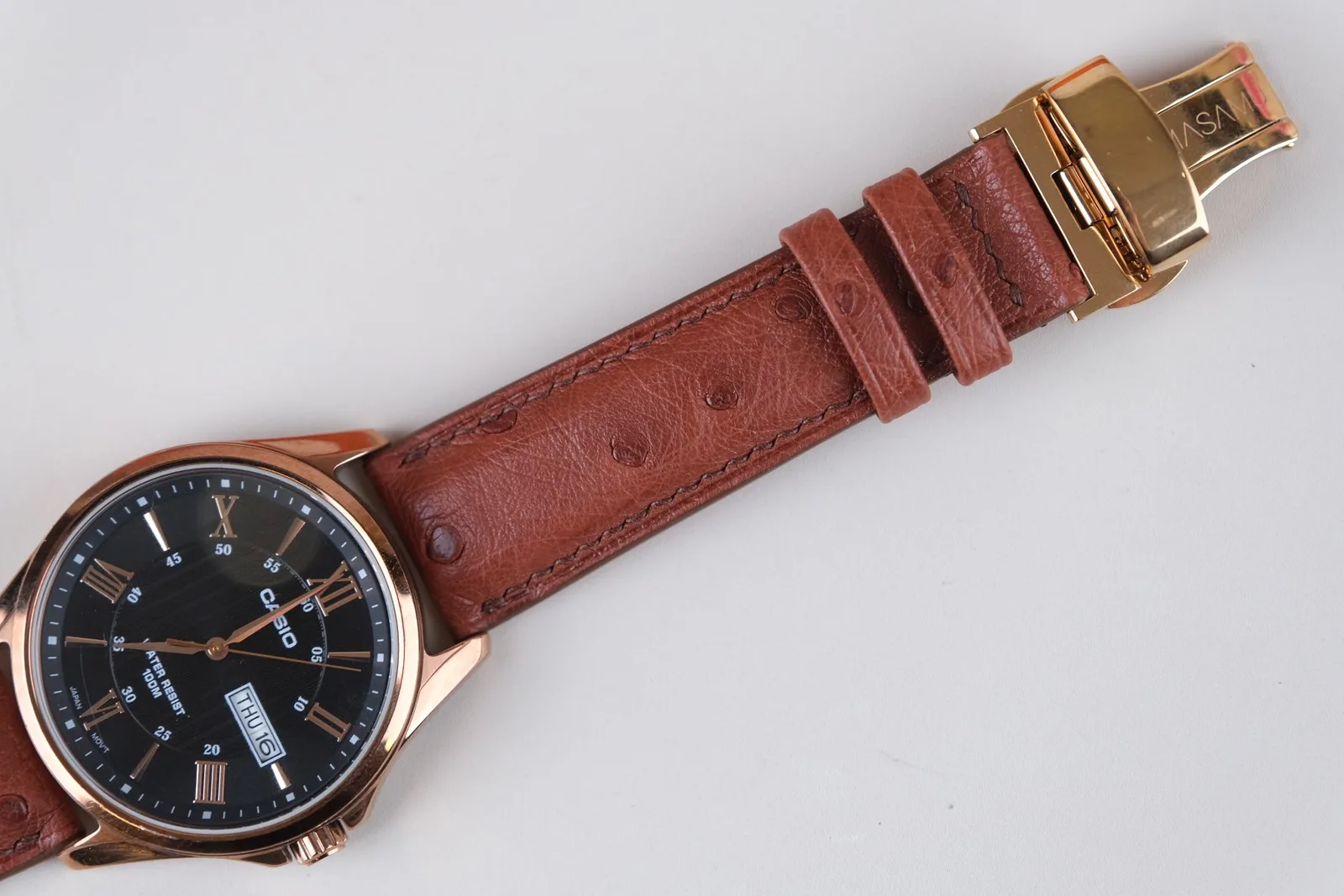 Ảnh Studio Dây đồng hồ da đà điểu màu nâu cho Casio - Koi Leather