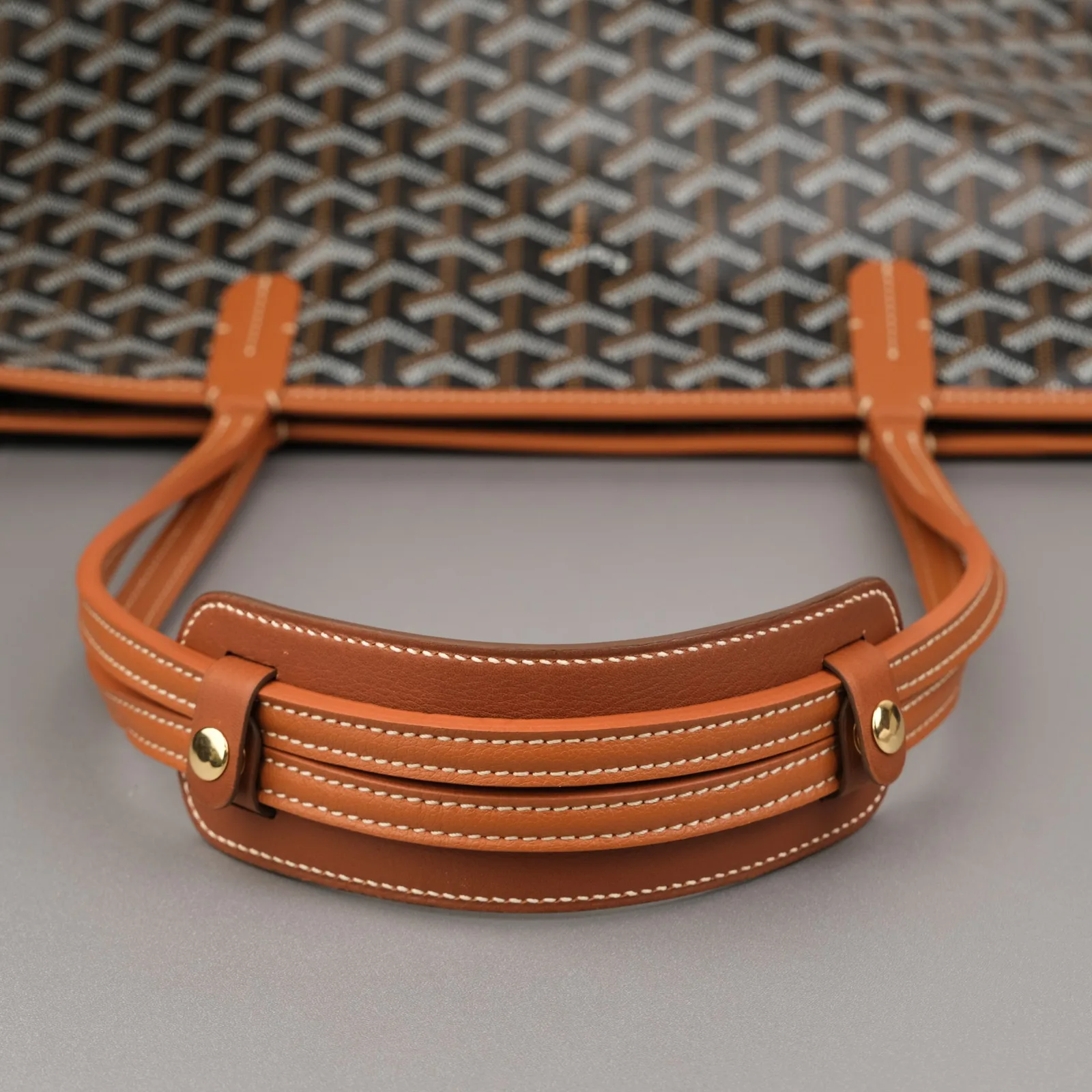 Ảnh Studio Miếng đệm vai da bò cho quai túi xách - Koi Leather
