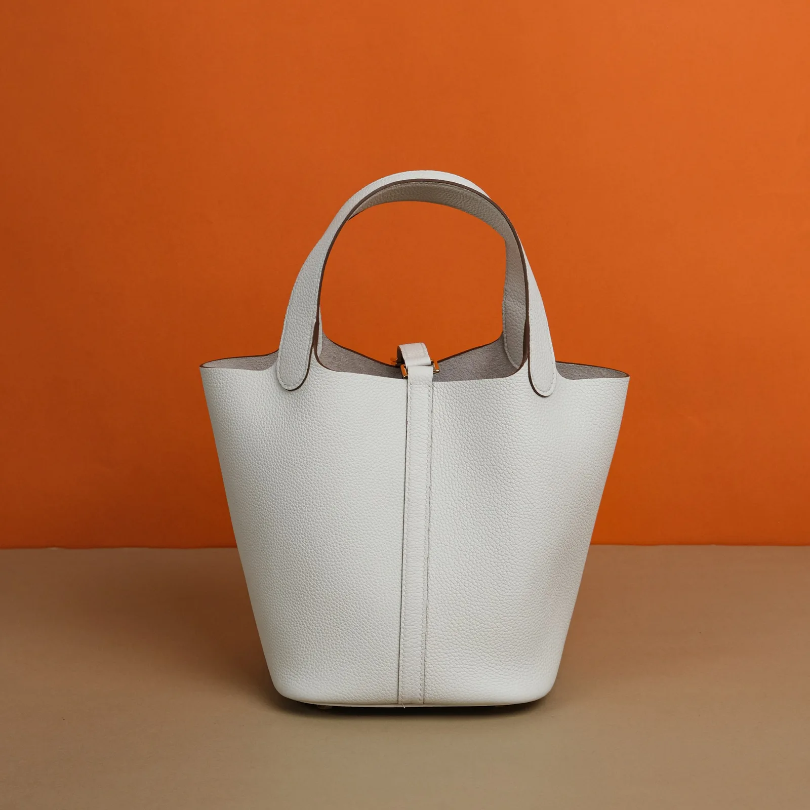 Ảnh Studio Túi xách da Clemence dáng xô hai quai kèm khoá - Koi Leather