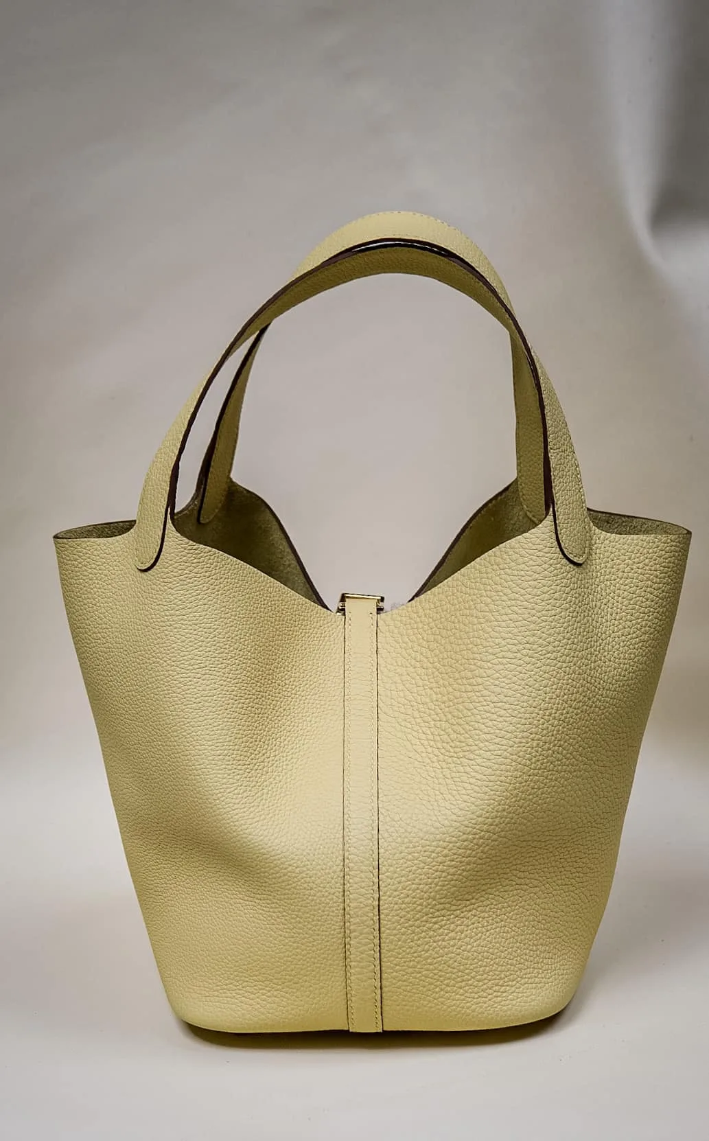 Ảnh Studio Túi Picotin da bê Togo dáng xô hai quai kèm khoá - Size 18 - Koi Leather