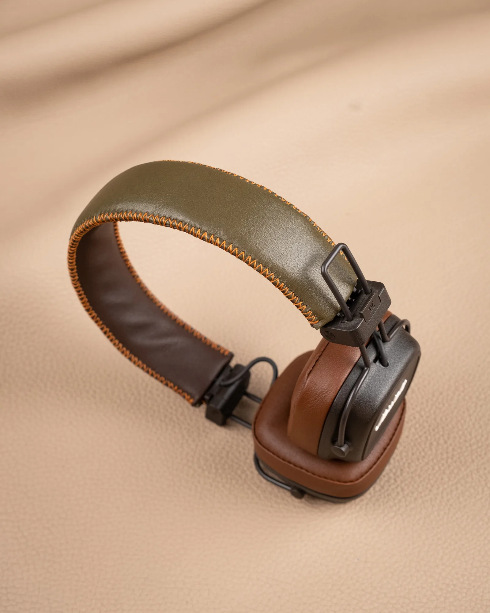Bọc Tai Nghe Marshall - Da Nappa - Brown x Olive - Hình 14