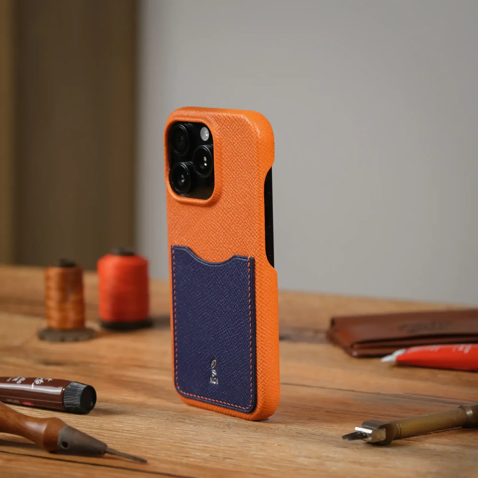 Phonecase ỐP Lưng IPhone 16Pro - Da Espom - Orange x Blue - Hình 4