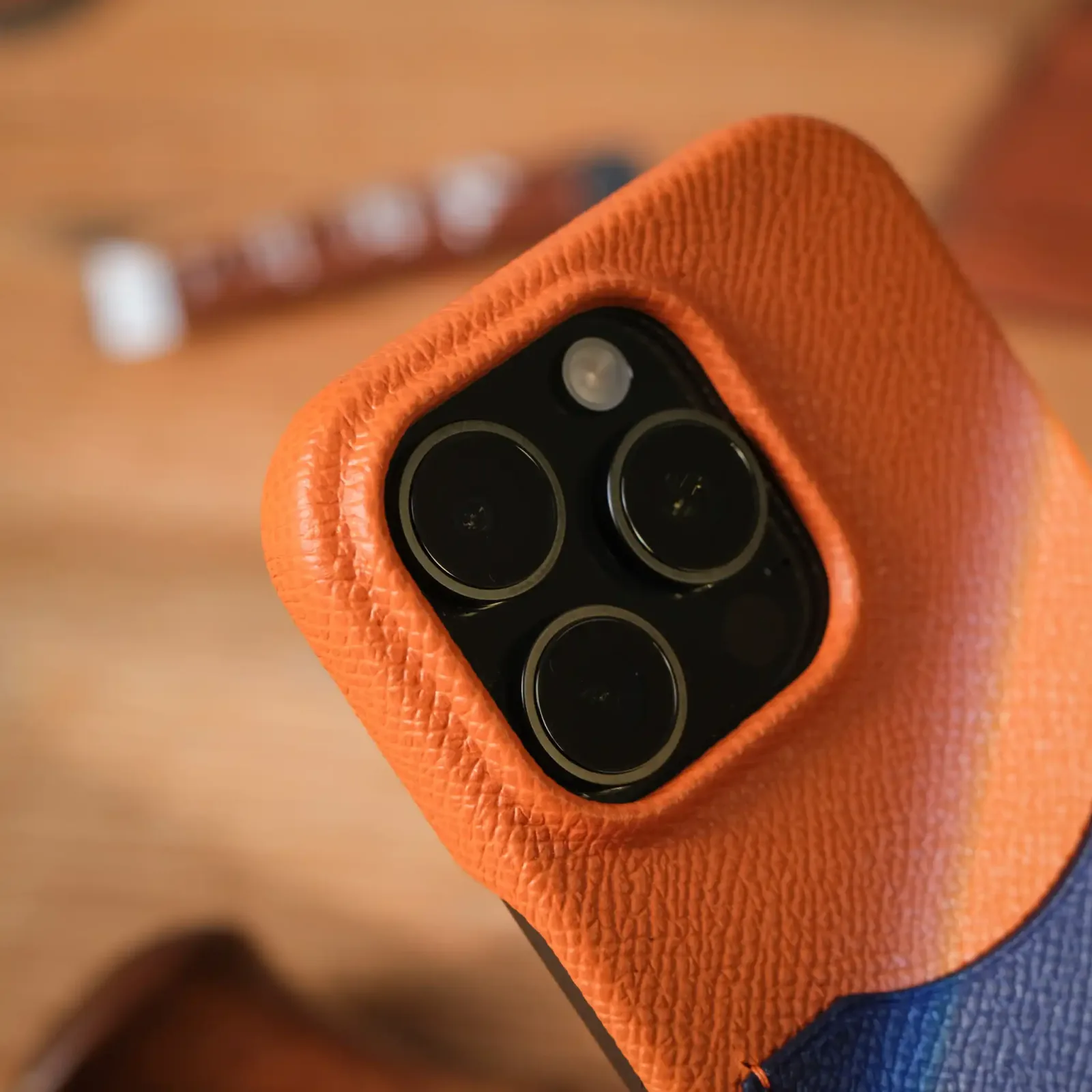 Phonecase ỐP Lưng IPhone 16Pro - Da Espom - Orange x Blue - Hình 10