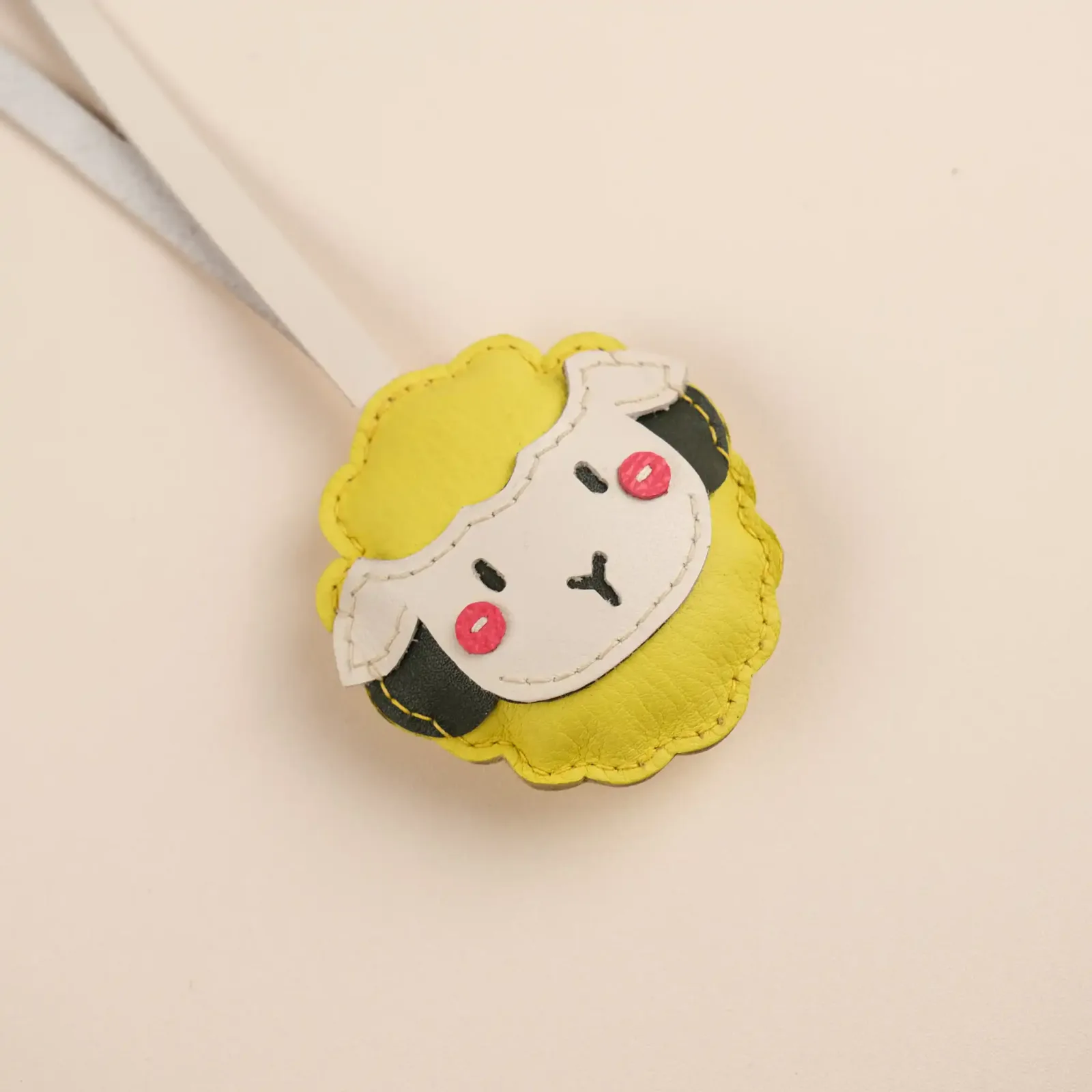 Charm cừu - Da bò - Pink, Yellow, Green, Black - Hình 2