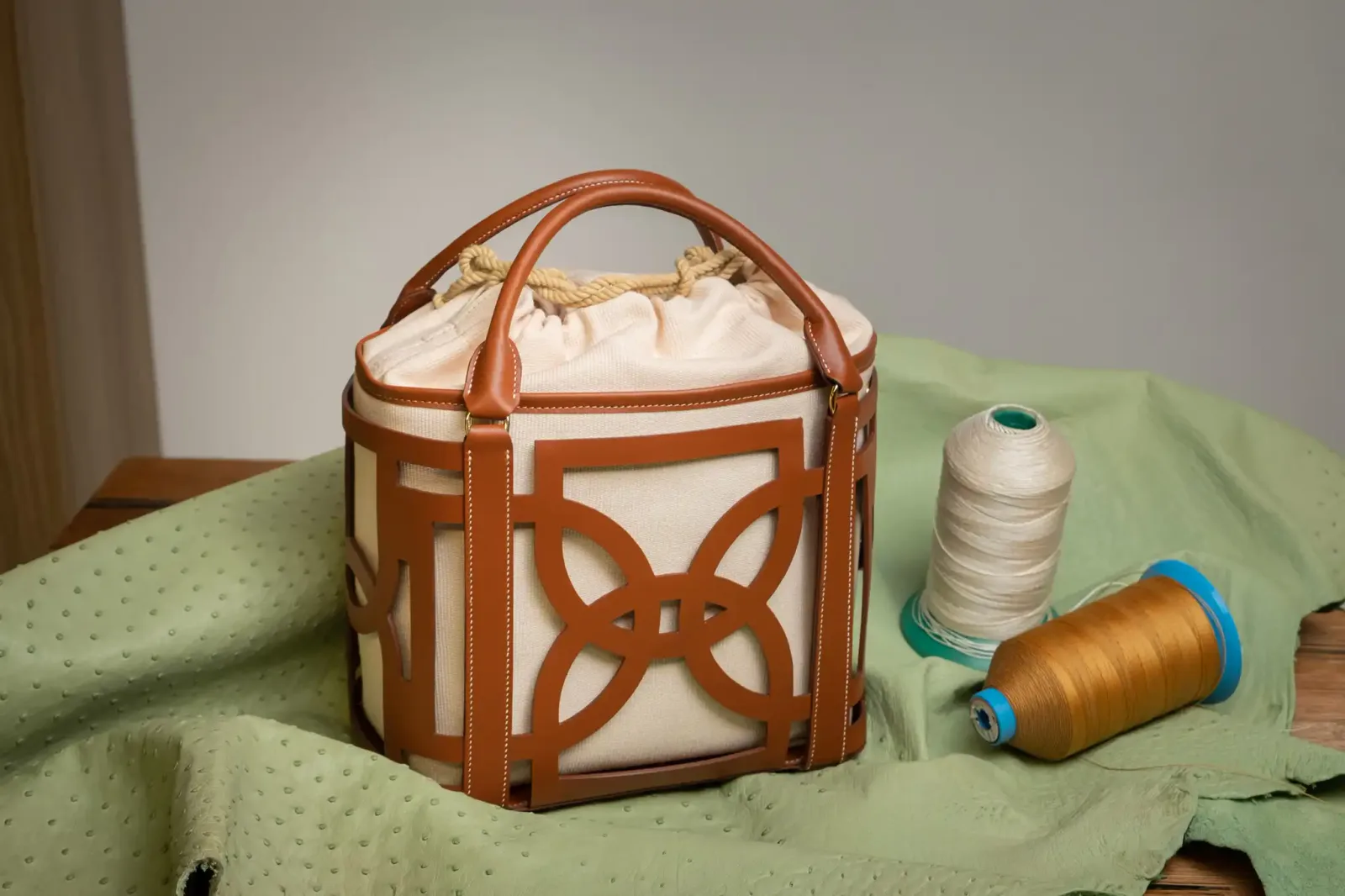 Dee25 Bag - Da Bò Thảo Mộc x Canvas - Hình 2