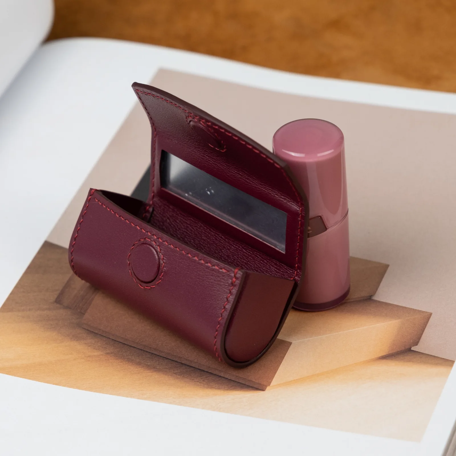 Lipstick Case - Da bò - DarkRed - Hình 12