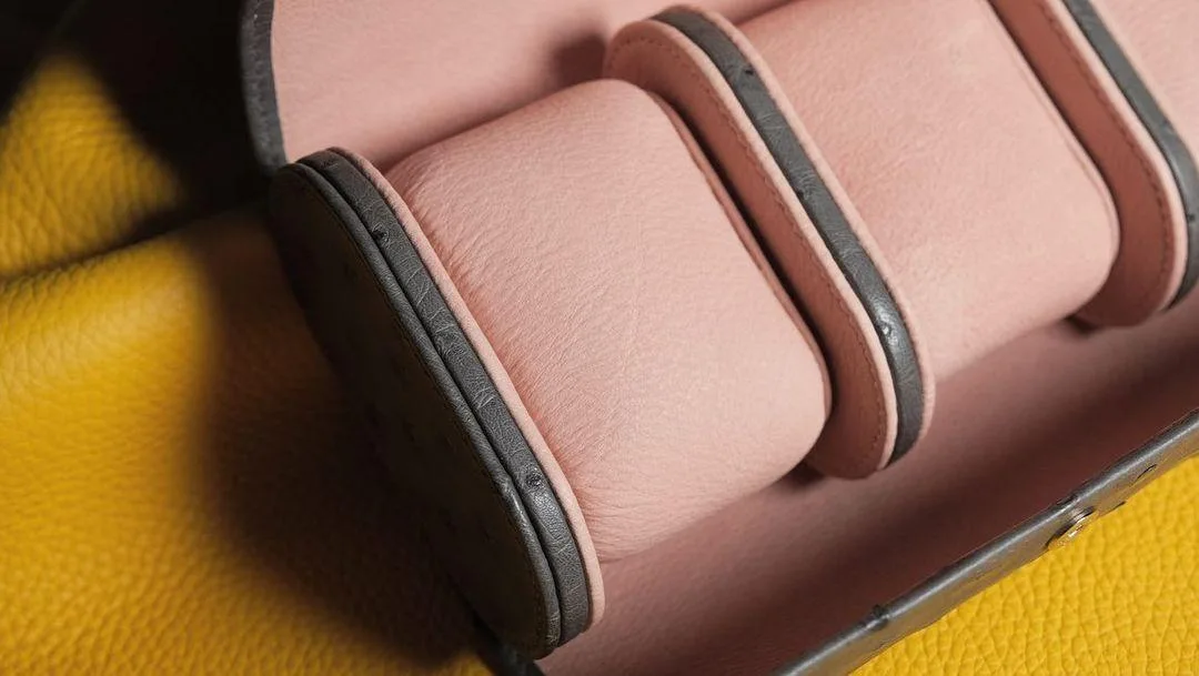Travel watch case - Da Ostrich - Dark Gray - Hình 5