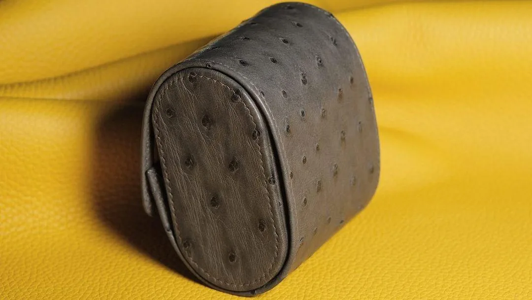 Travel watch case - Da Ostrich - Dark Gray - Hình 4