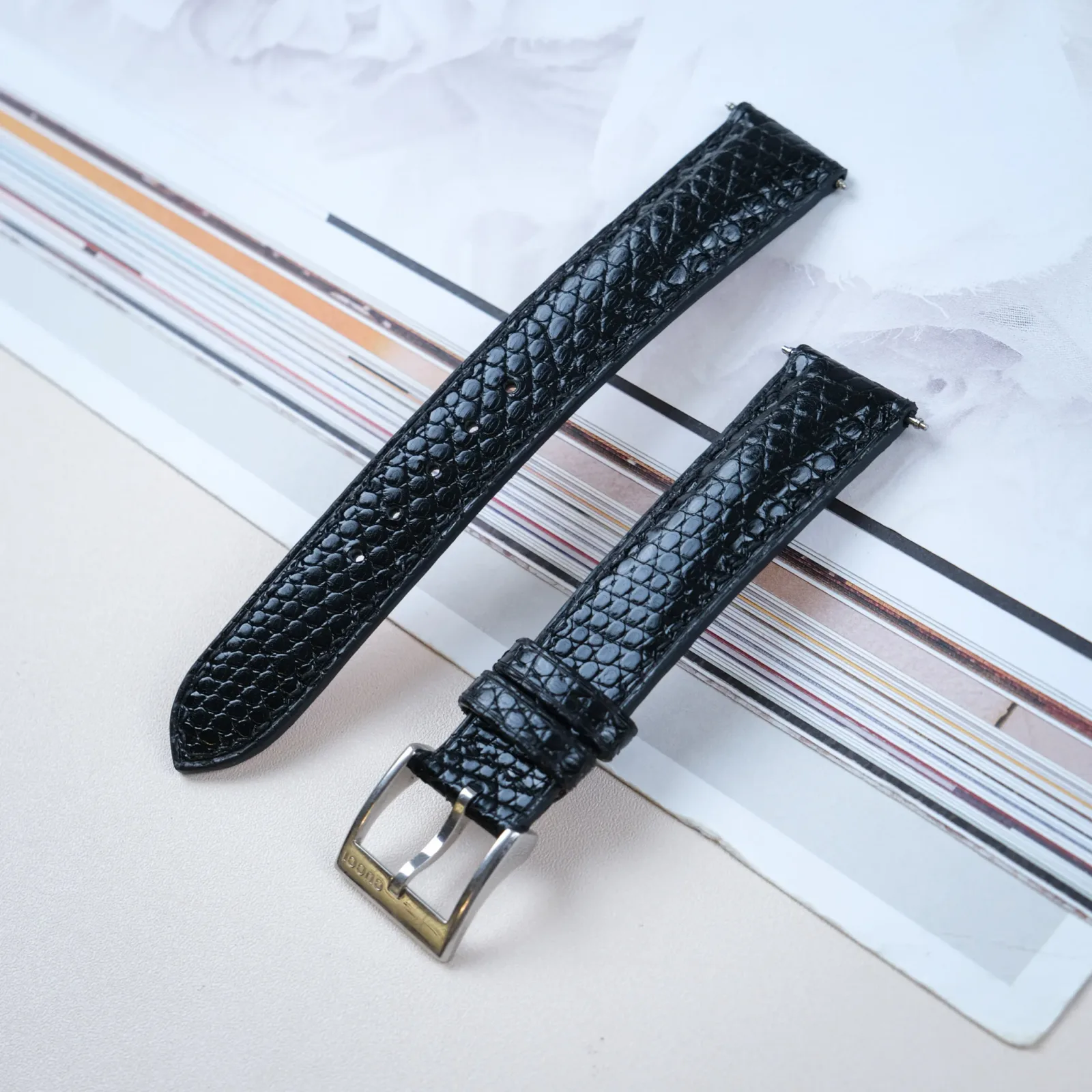 Ảnh Studio cặp dây đồng hồ - KOI Leather