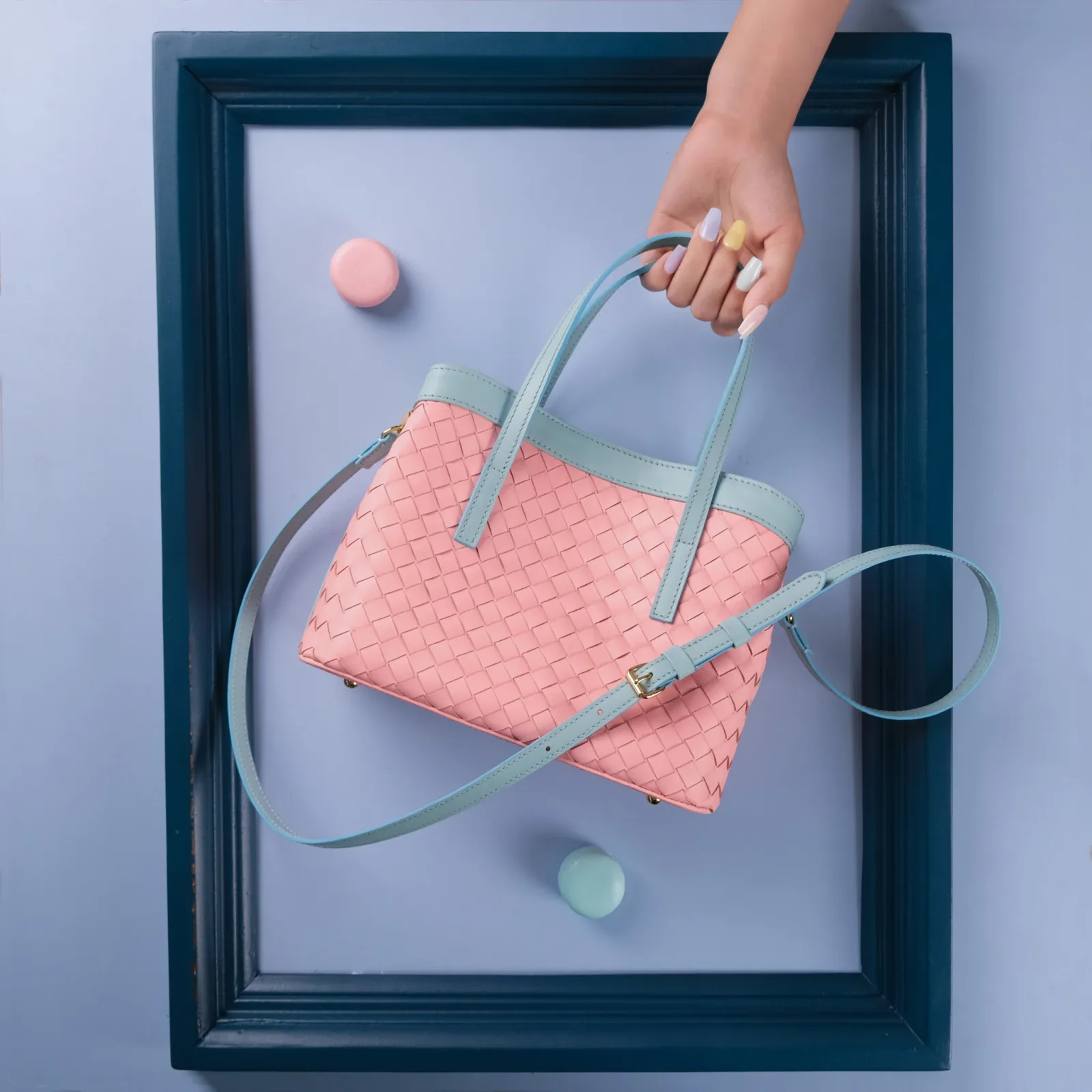 Ảnh Studio Túi loom đan da nappa Hồng - Xanh mint - Koi Leather
