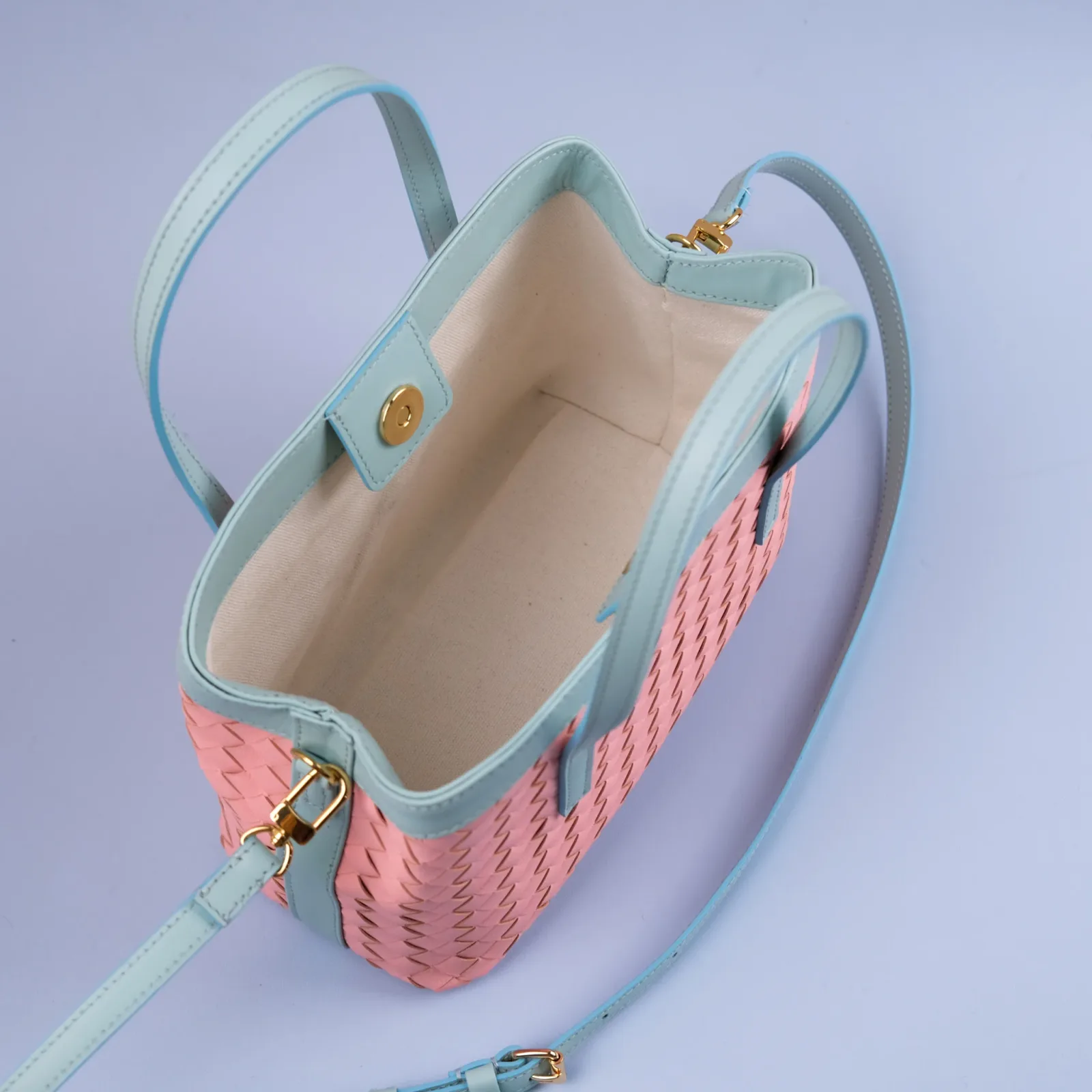 Ảnh Studio Túi loom đan da nappa Hồng - Xanh mint - Koi Leather