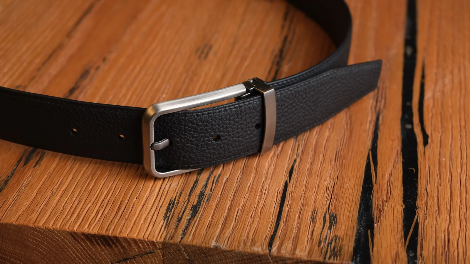 Ảnh Studio Dây thắt lưng nam da bò khoá kim - Koi Leather