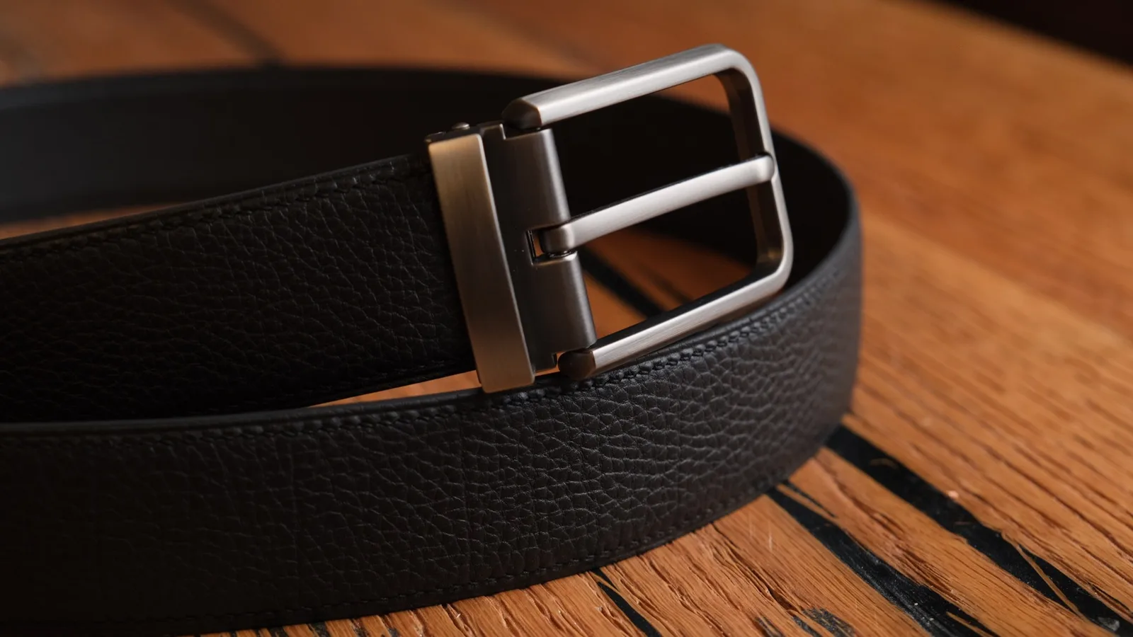 Ảnh Studio Dây thắt lưng nam da bò khoá kim - Koi Leather