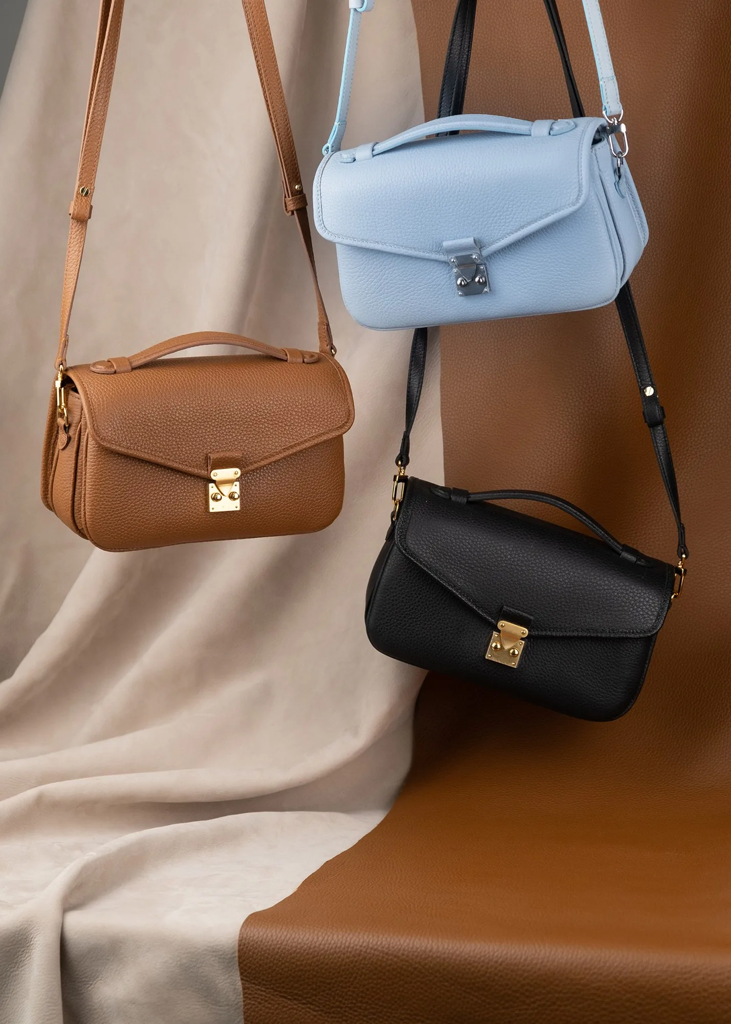 Ảnh Studio Túi xách da bò hạt nắp gập khóa bấm kèm quai xách - Koi Leather