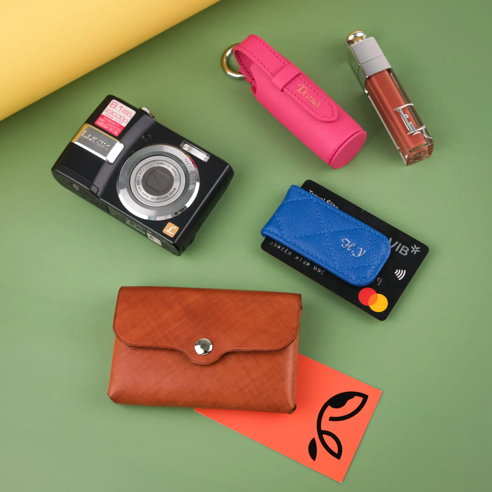Ảnh Studio Charm son - KOI Leather