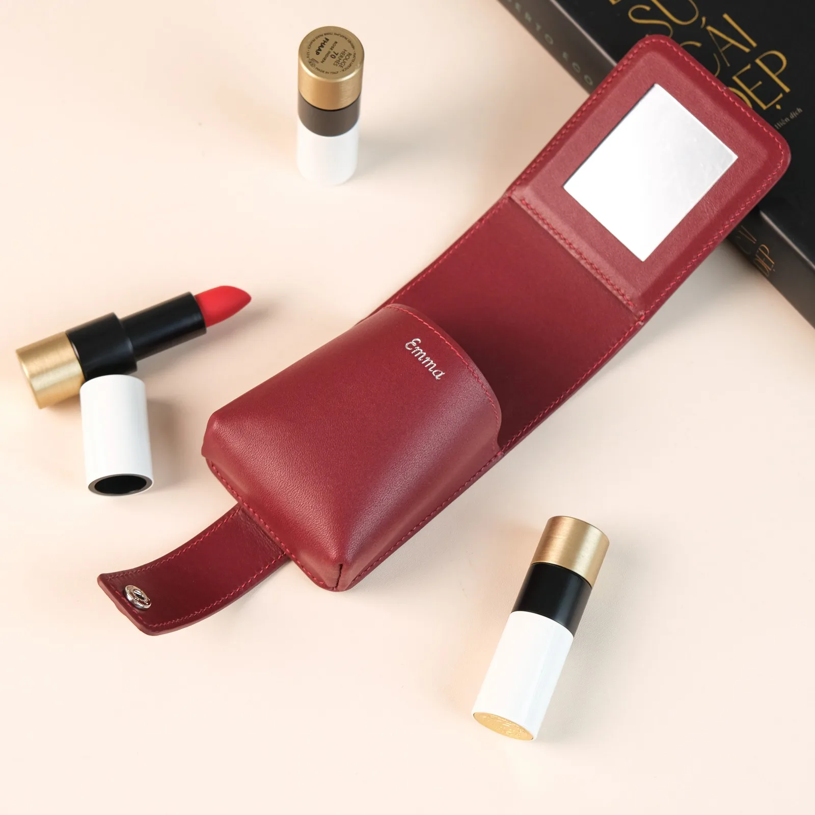 Ảnh Studio Bao da đựng son tích hợp gương nắp bấm màu đỏ - Koi Leather