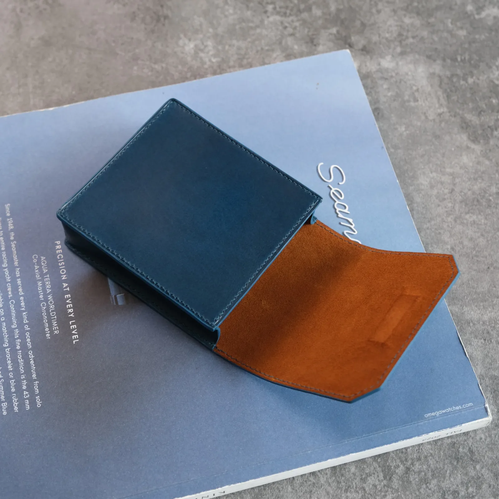 Ảnh Studio Hộp đựng kính mắt - KOI Leather