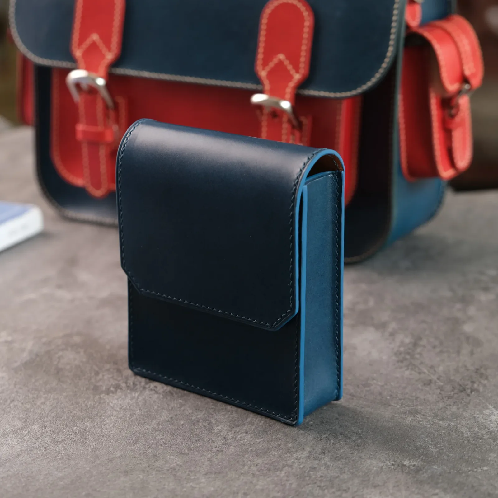 Ảnh Studio Hộp đựng kính mắt - KOI Leather