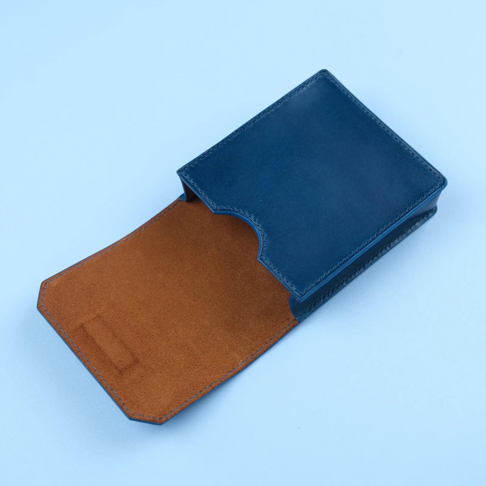 Ảnh Studio Hộp đựng kính mắt - KOI Leather