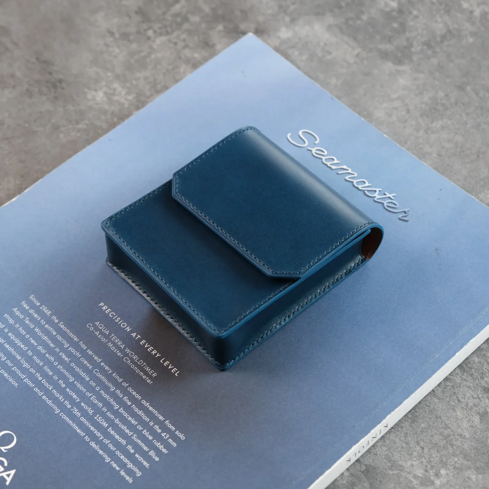 Ảnh Studio Hộp đựng kính mắt - KOI Leather