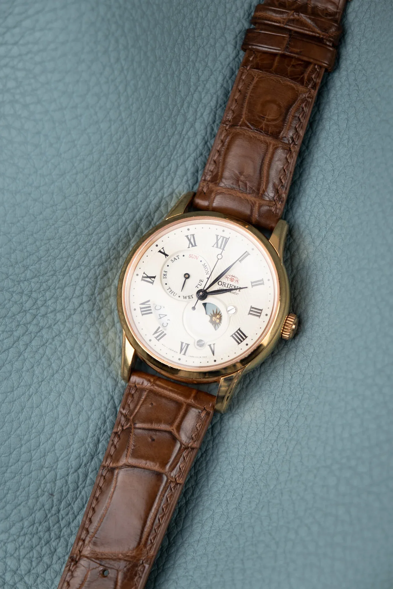 Ảnh Studio Dây đồng hồ - KOI Leather