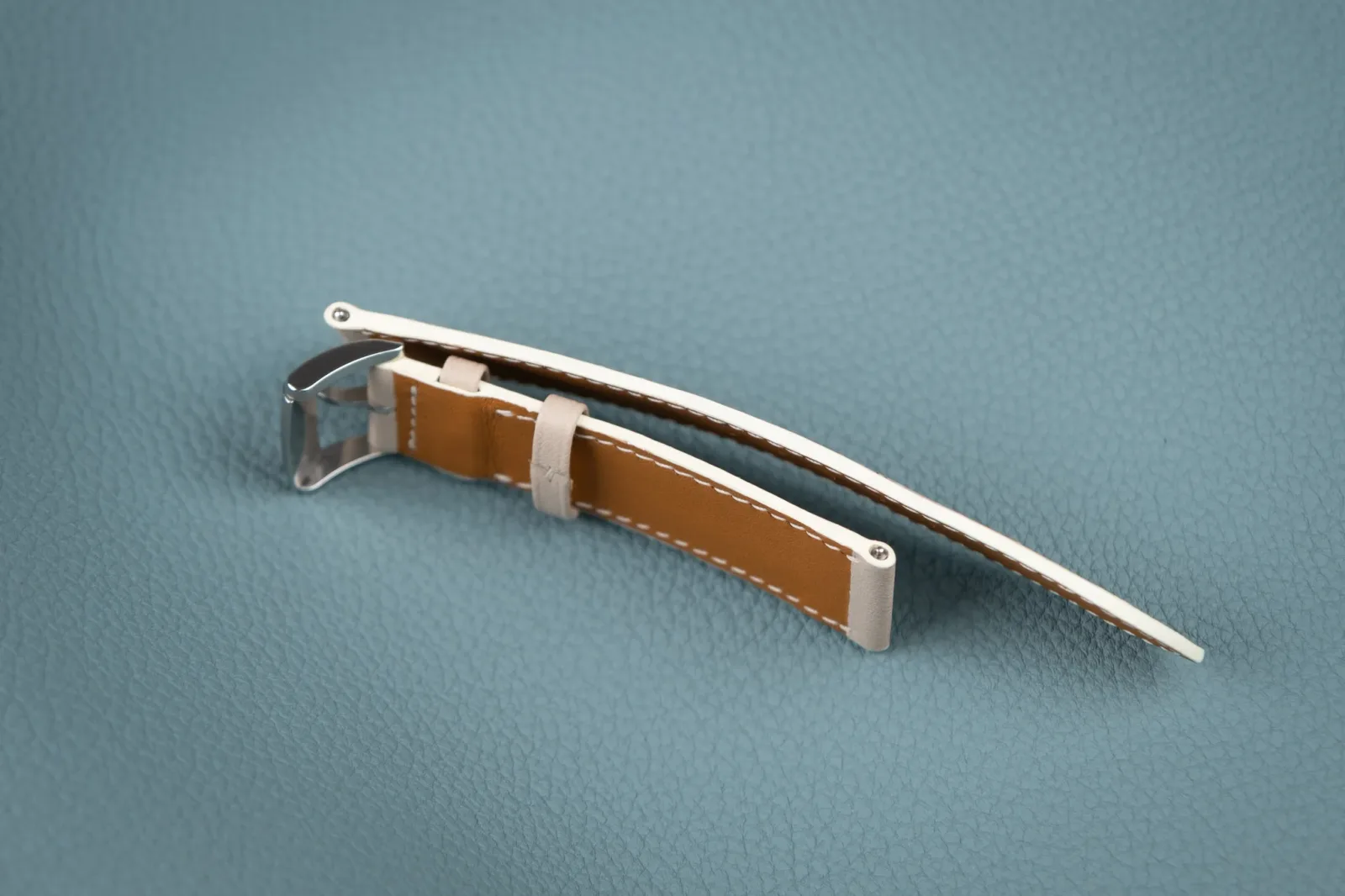 Ảnh Studio Dây đồng hồ - KOI Leather