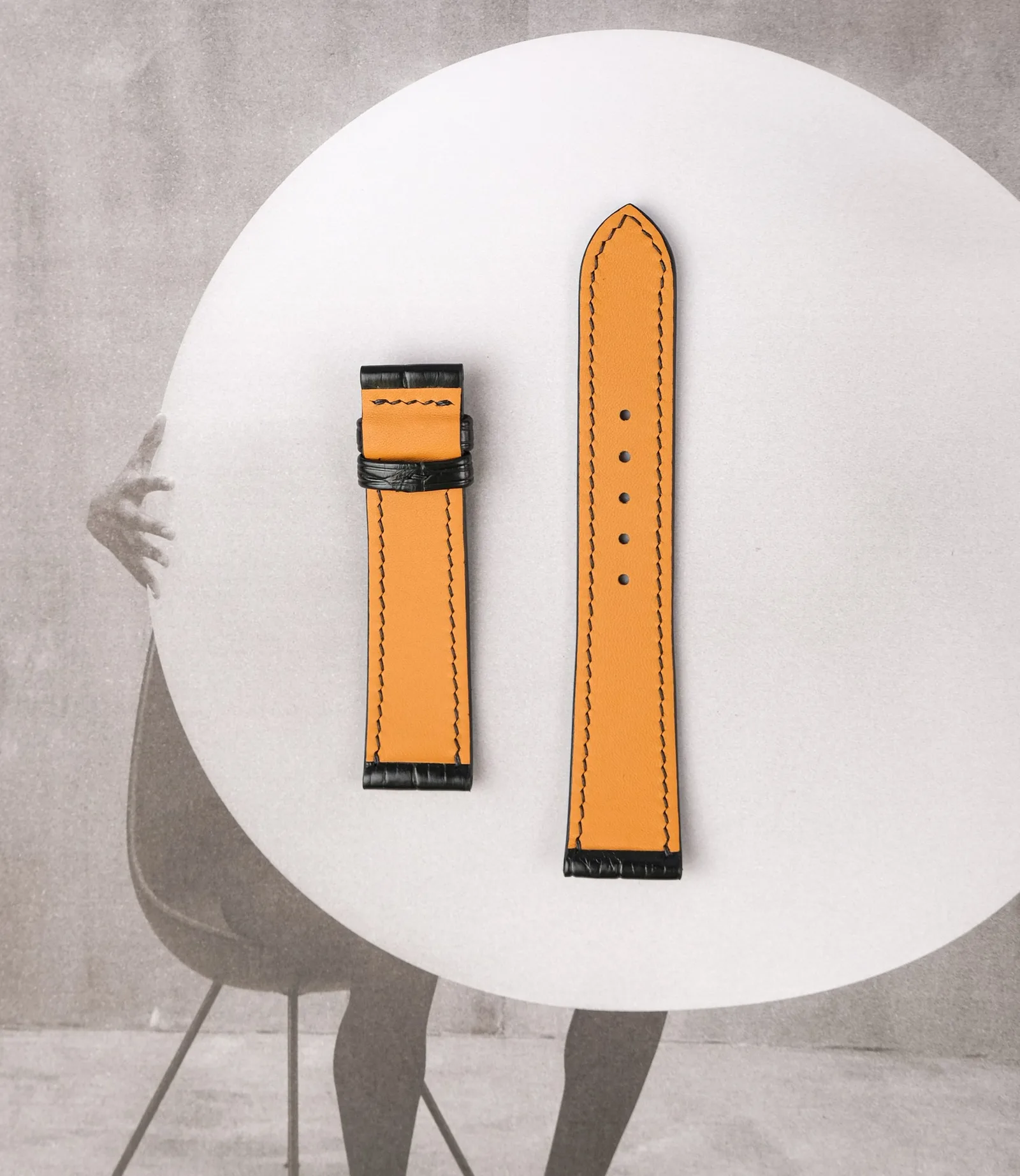 Ảnh Studio Dây đồng hồ da cá sấu màu đen lót cam - Koi Leather