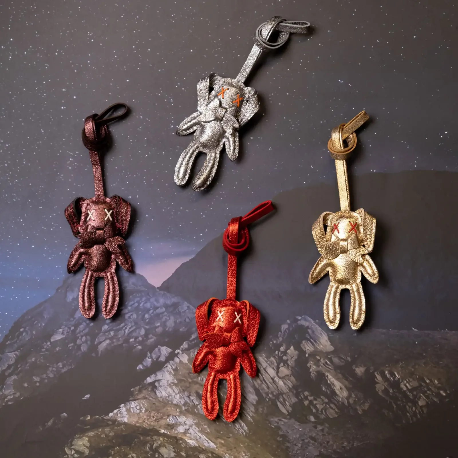 Charm Thỏ Bling Bling – Da Bò Ánh Kim - Silver, Gold, Red, Brown - Hình 3